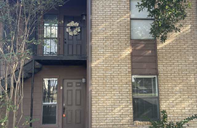 1800 Treehouse Trl B photos photos