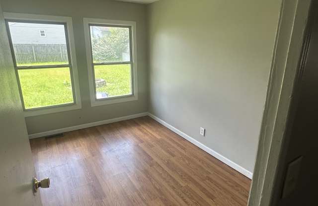 2262 Vale Dr Gallery 2