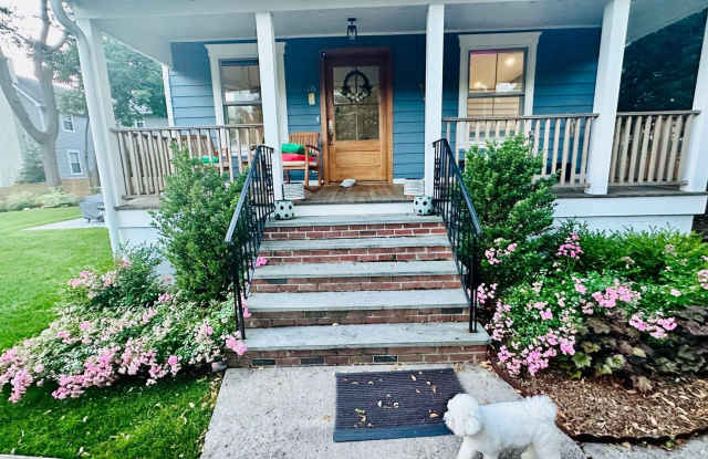 18 20th Avenue photos photos