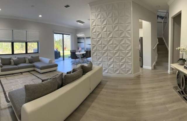 8863 Madrid Cir lot: 36 Gallery 4