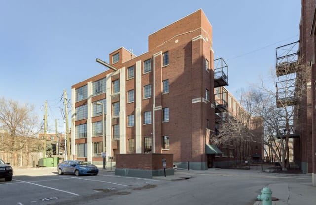 624 East Walnut Street - 624 East Walnut Street, Indianapolis, IN 46204