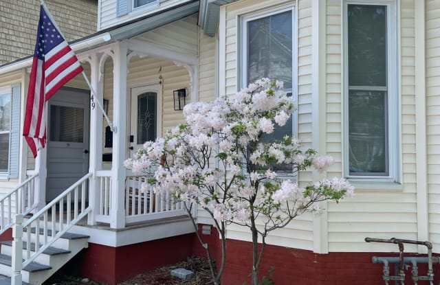 49 Warren Street - 49 Warren Street, Concord, NH 03301