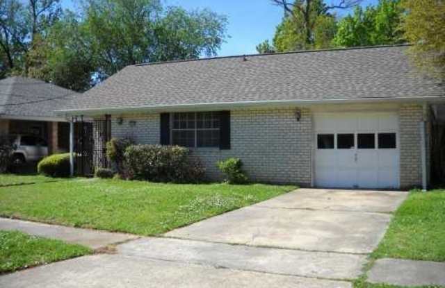 8700 MELROSE Lane - 8700 Melrose Lane, River Ridge, LA 70123