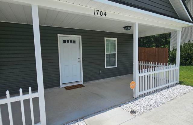 3 BR 2 BA in Valdosta Gallery 4