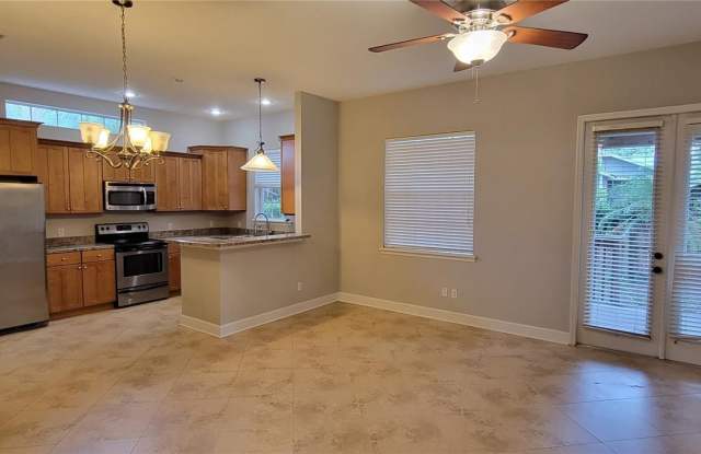 2218 MUSSELWHITE AVENUE Gallery 4