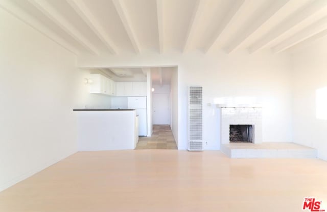 20294 PACIFIC COAST Highway Gallery 2