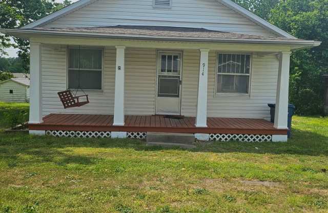 Great area and close to Rangeline! - 914 Rex Avenue, Joplin, MO 64801
