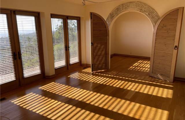 592 Mystic Way Gallery 2