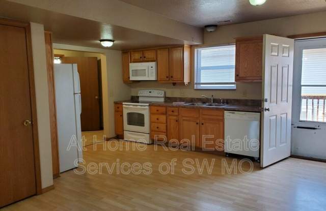 625 W Meadowview Gallery 3