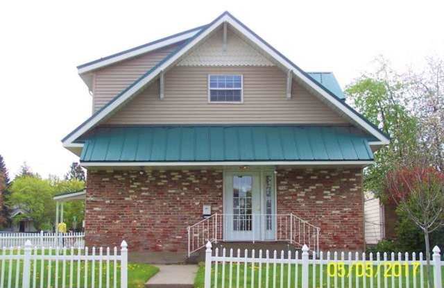 717 W. Walton photos photos