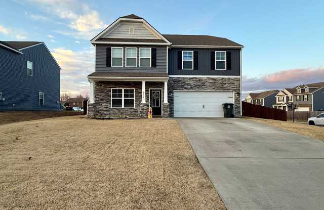 Beautiful 4 bedroom 2.5 bath home located in the Cliffs subdivision! - 6719 Wildlife Circle, Sullivan County, TN 37686
