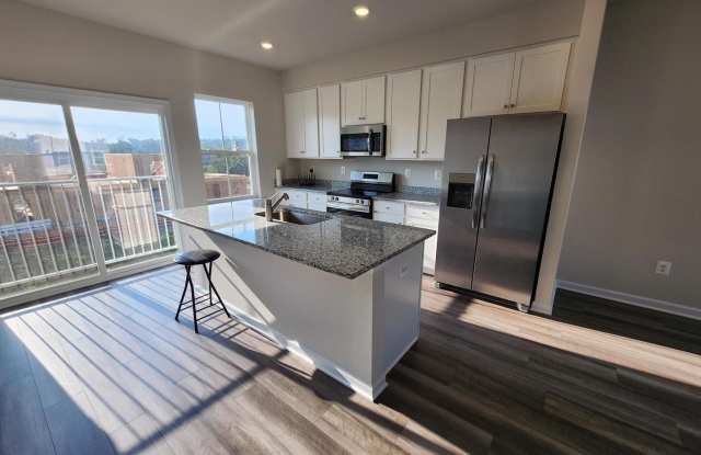 114 MILBURN DR Gallery 3