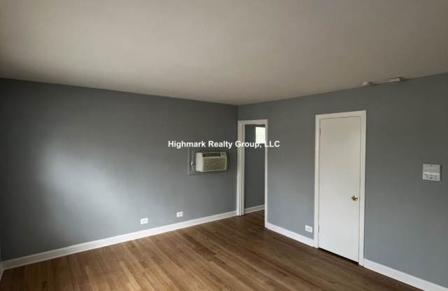 6707 North California Ave. photos photos