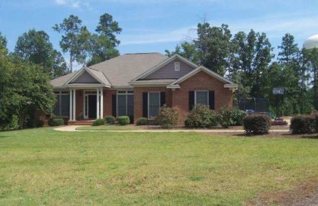 4 Bed 3 Full Baths 2 Car Garage 1 acre lot All Brick photos photos