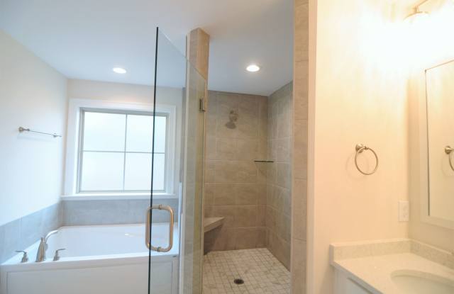 Beautiful and Nearly New Home photos photos