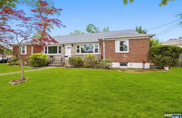 112 E Ackerman Avenue photos photos