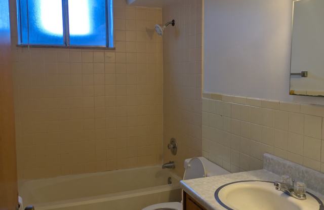 2511 W Wardcliffe Dr photos photos