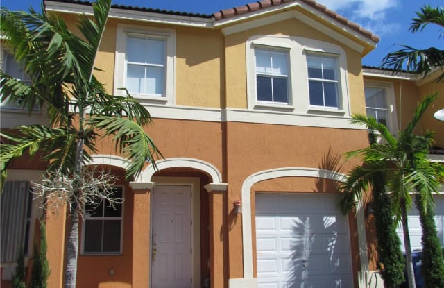 10835 SW 240 Th Ln - 10835 SW 240 Ln, Princeton, FL 33032