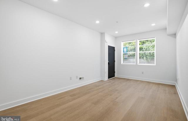 1230 W YORK Street Gallery 4