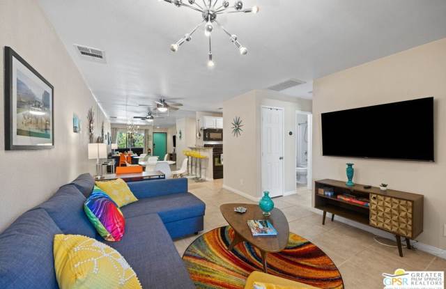 575 N Villa Ct Gallery 4