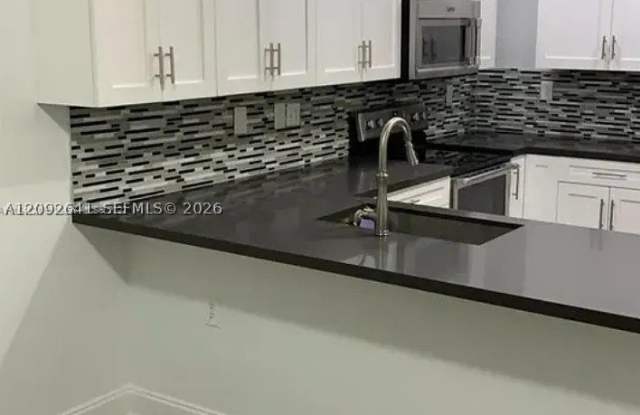 11230 SW 229th Ter Gallery 1