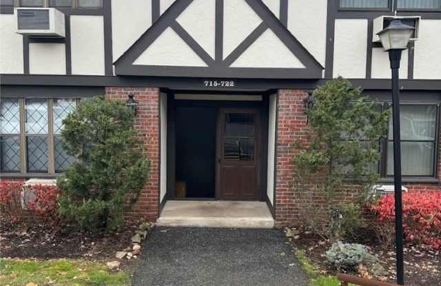 716 Sierra Vista Lane photos photos