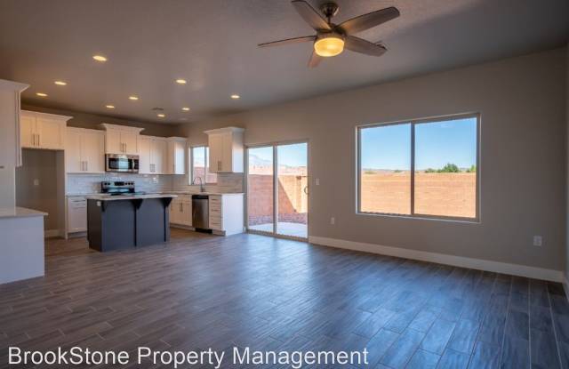 688 Malorie Way Gallery 4