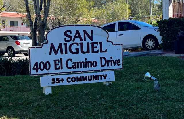 Fully Remodeled 1 Bedroom Condo in 55+ Community - 400 El Camino Drive, Cypress Gardens, FL 33884