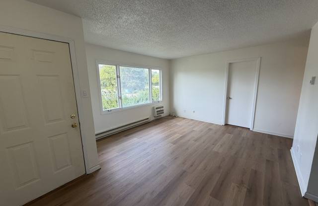 14547 ARCHER Avenue Gallery 3