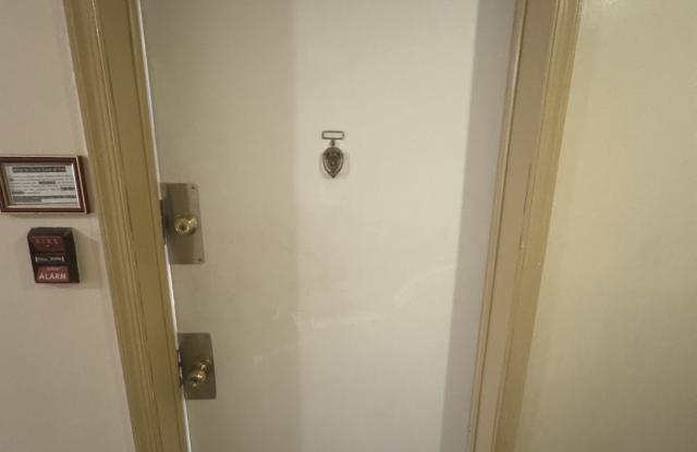 1495 Newton ST NW #304 photos photos