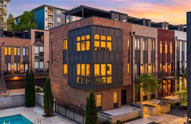 1296 Chelsea Circle NW Gallery 1