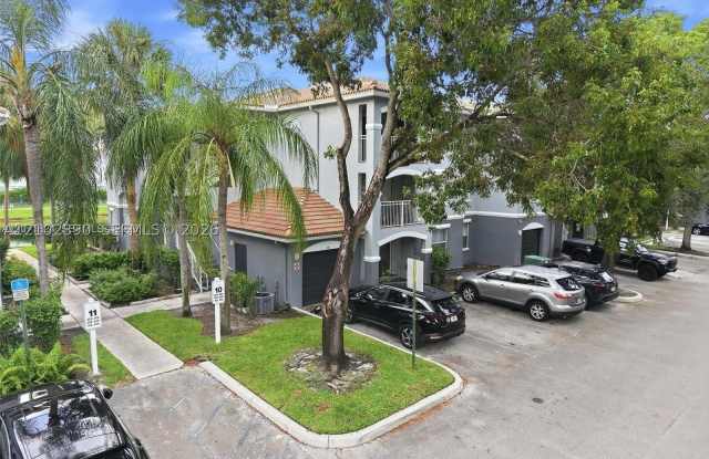 9615 NW 1st Ct Gallery 2