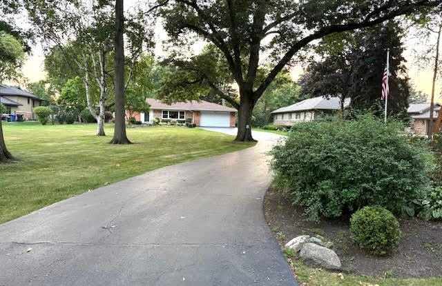 810 S Edgewood Lane photos photos