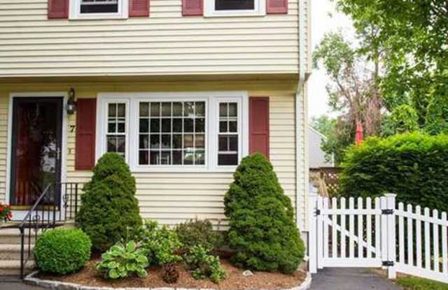 7 E Wood St photos photos