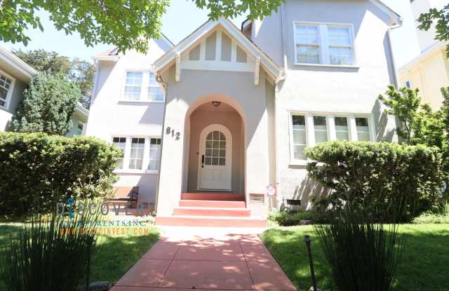 Trestle Glen Three Bedroom Home With Stunning Backyard photos photos