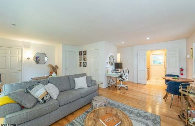 39 Harrison Ave photos photos