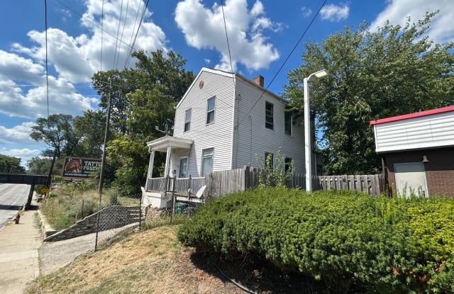 110 East Galbraith Road photos photos