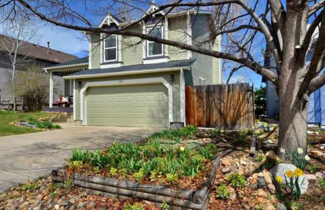 Fantastic 4BR, 3.5BA! Deck, FP, great yard, location!! (Regal) photos photos