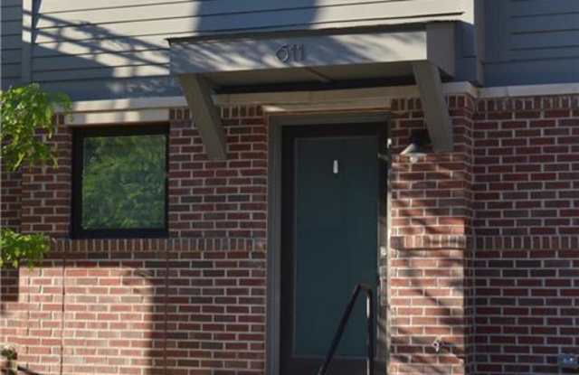 611 Pomeroy Street Gallery 3