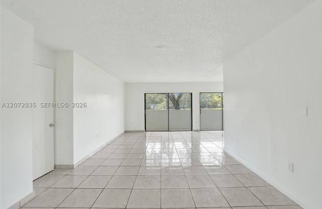 5700 SW 127th Ave Gallery 3