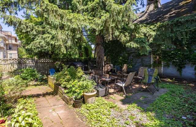 256 Oxford Street Gallery 3
