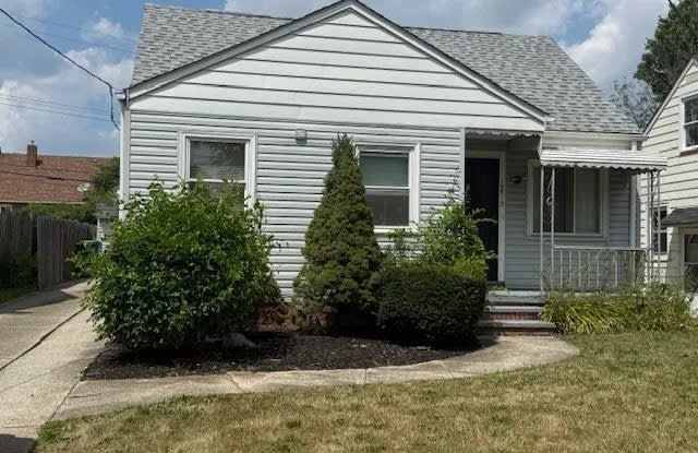 15513 Rockside Road photos photos