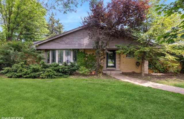4841 Central Avenue photos photos
