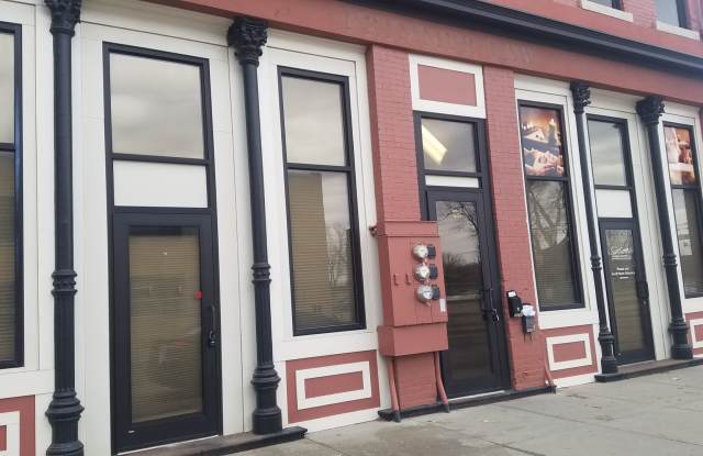 Updated and historic downtown Council Bluffs apartment photos photos