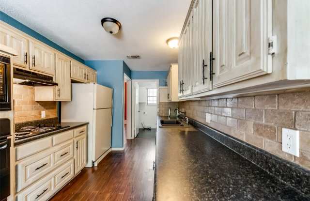 5503 Forest Bend Drive - 5503 Forest Bend Drive, Arlington, TX 76017