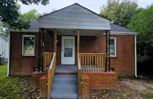 2 Bedroom House in Petersburg READY NOW! Gallery 1