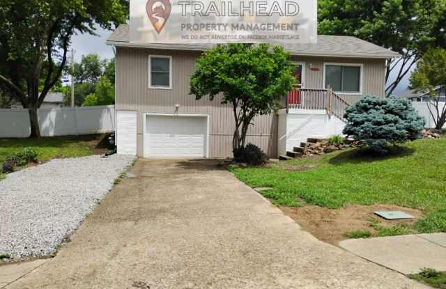 2002 Ann Ave Harrisonville, MO 64701 - 2002 Ann Avenue, Harrisonville, MO 64701