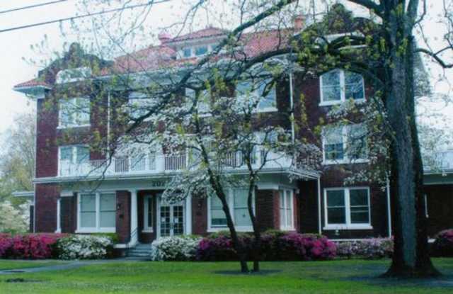 Baker House - Senior & Affordable Housing Gallery 1