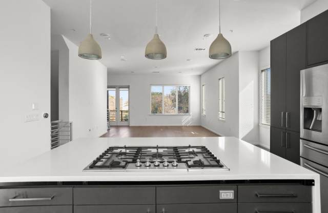 3100 Manchaca  #5 Gallery 2