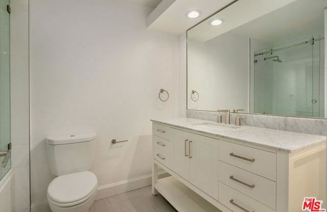 211 South Spalding Drive - 211 South Spalding Drive, Beverly Hills, CA 90212 211 South Spalding Drive - 211 South Spalding Drive, Beverly Hills, CA 90212